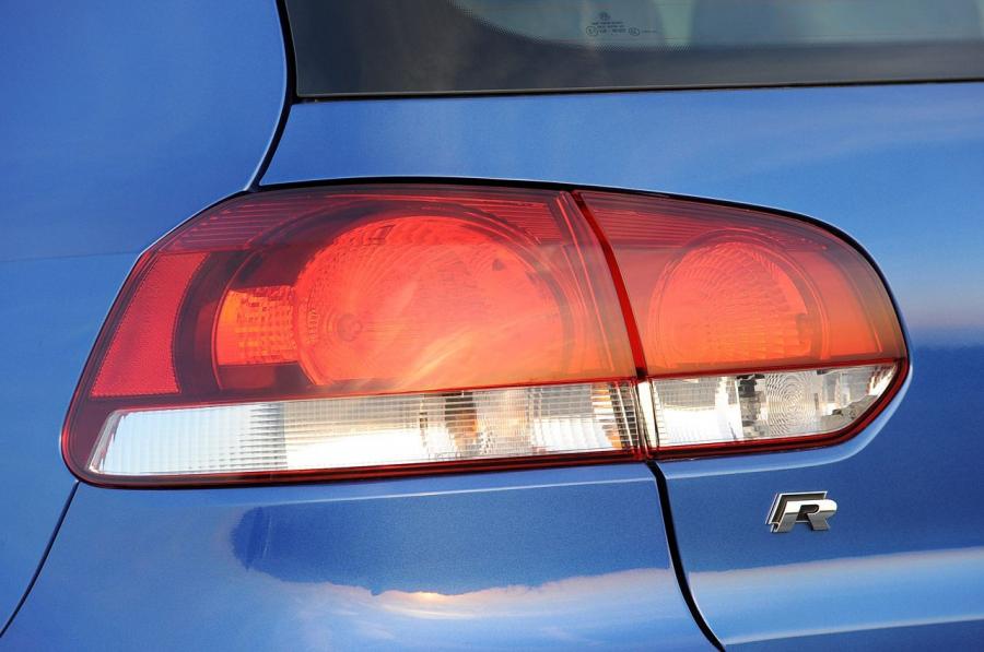  Volkswagen Golf R 2012 года  (фото 46 из 106)